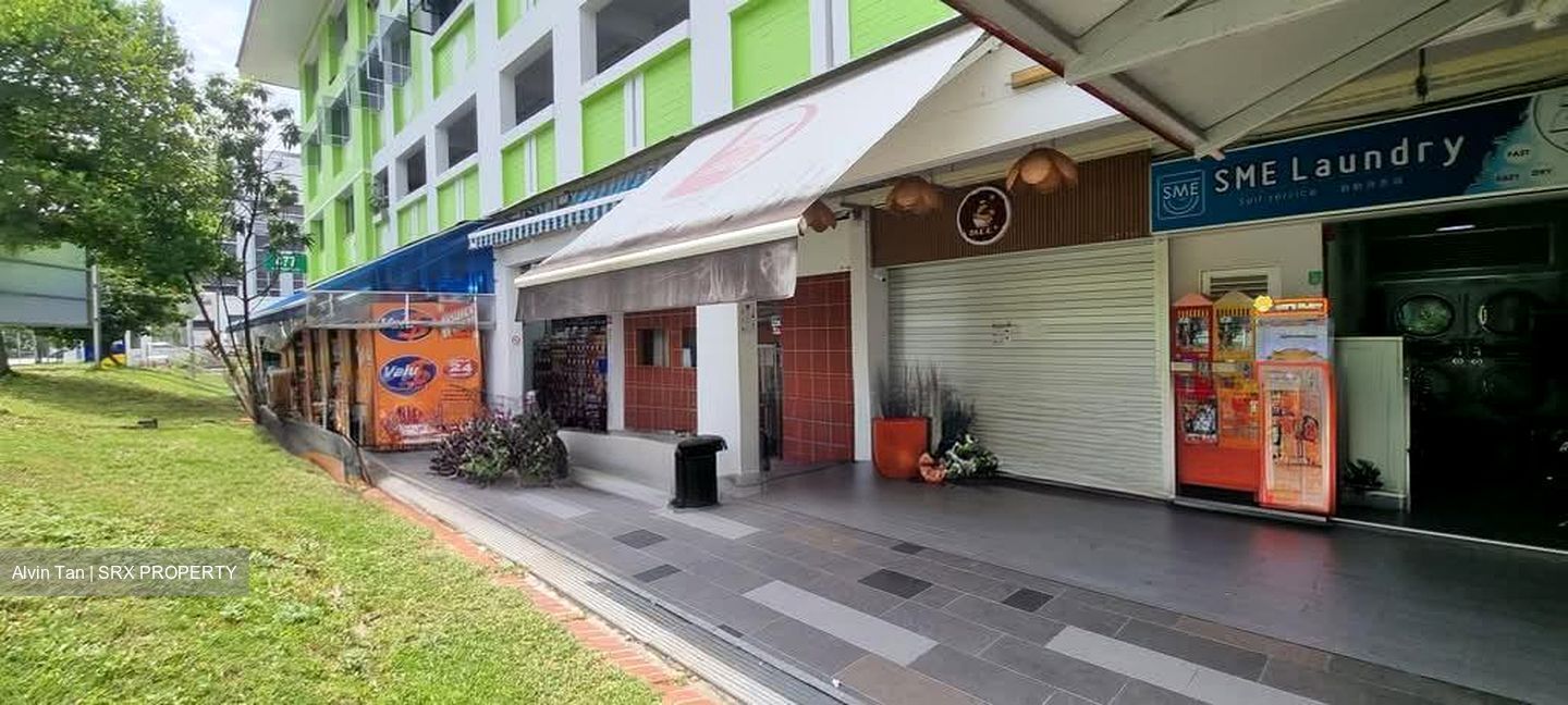 Tampines Street 44 (D18), Shop House #584134141